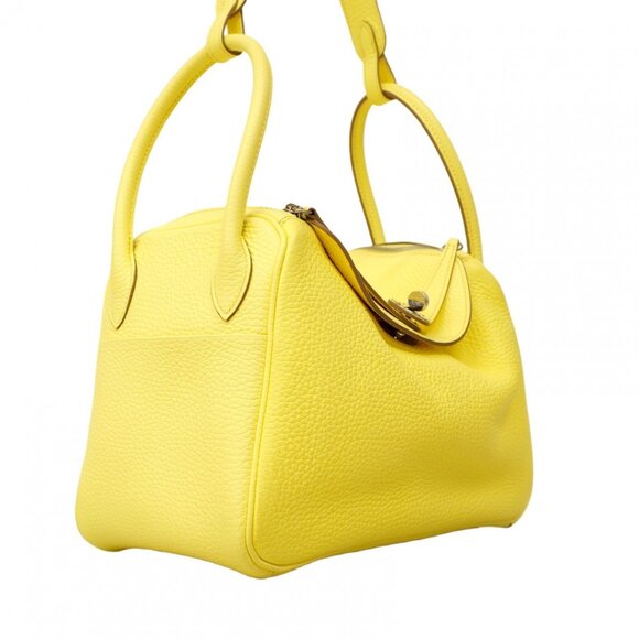 Hermes Hermès Lindy 26 Handbag in Taurillon Clemence and Limoncello, B-stampe... - Picture 2 of 14